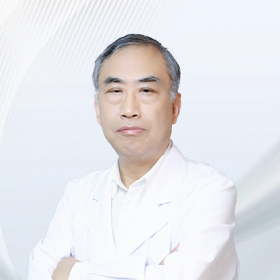康玉春：医学博士