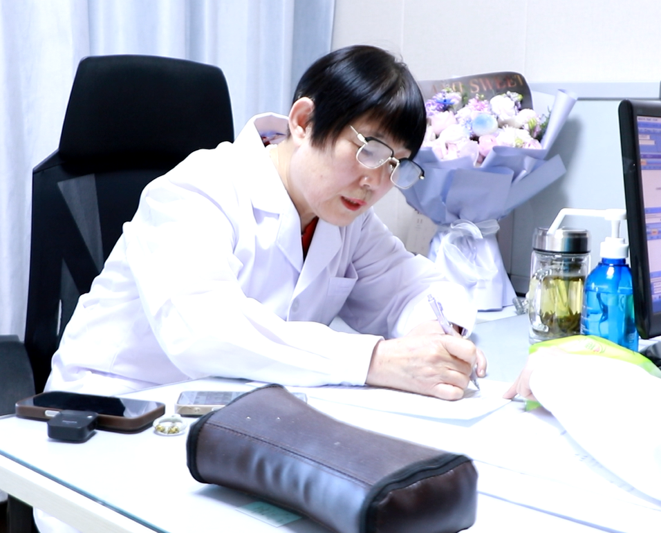 四十载深耕破局，精神科专家段斐以中西结合重塑精神疾病诊疗新范式