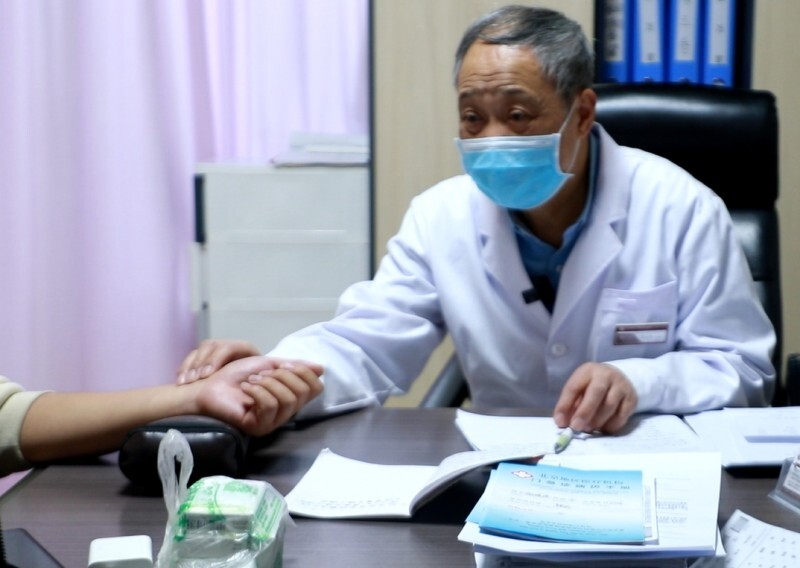 中西医结合点亮精神障碍患者回归希望，精神科杜万君获患者锦旗感谢